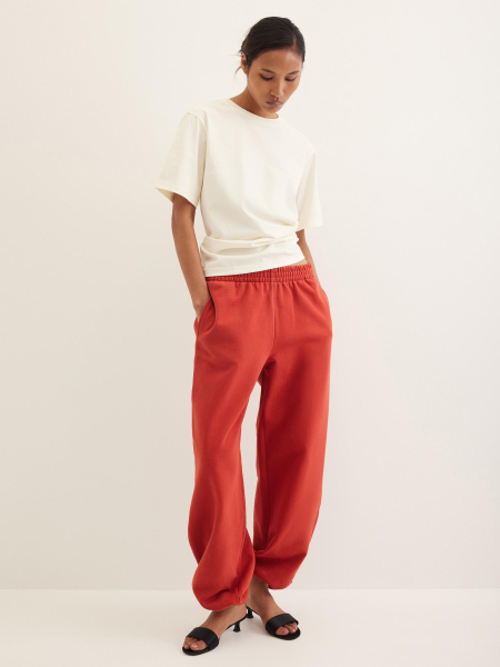 Брюки из футера Chaika, цвет: красный, AW25PA09-60 купить онлайн