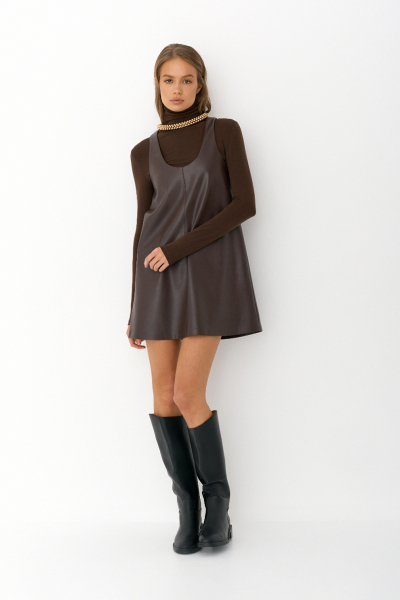 Сарафан из экокожи свободного кроя Ricoco, цвет: коричневый, 7002/2 купить онлайн