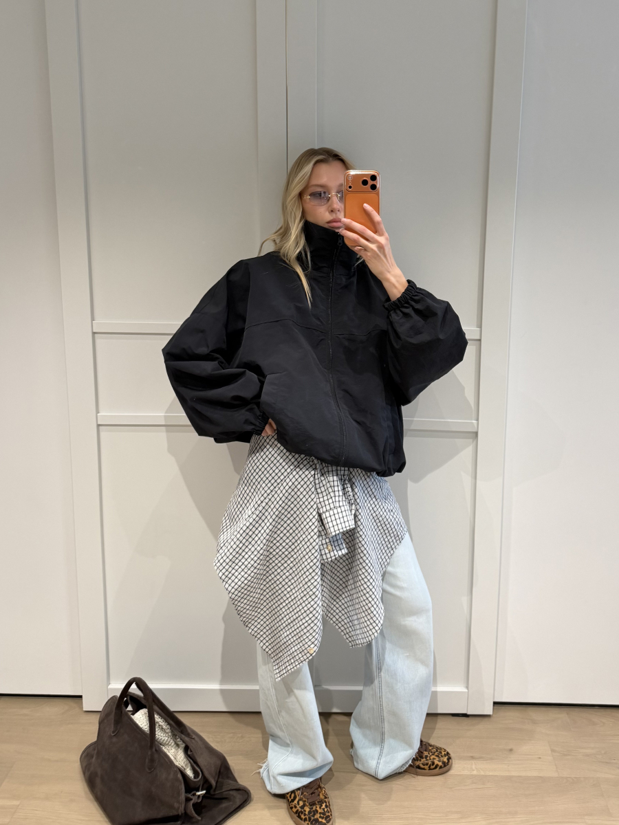 Бомбер спорт НИ ИМЕНИ, НИ ПОХОЖИХ, цвет: Черный,  купить онлайн