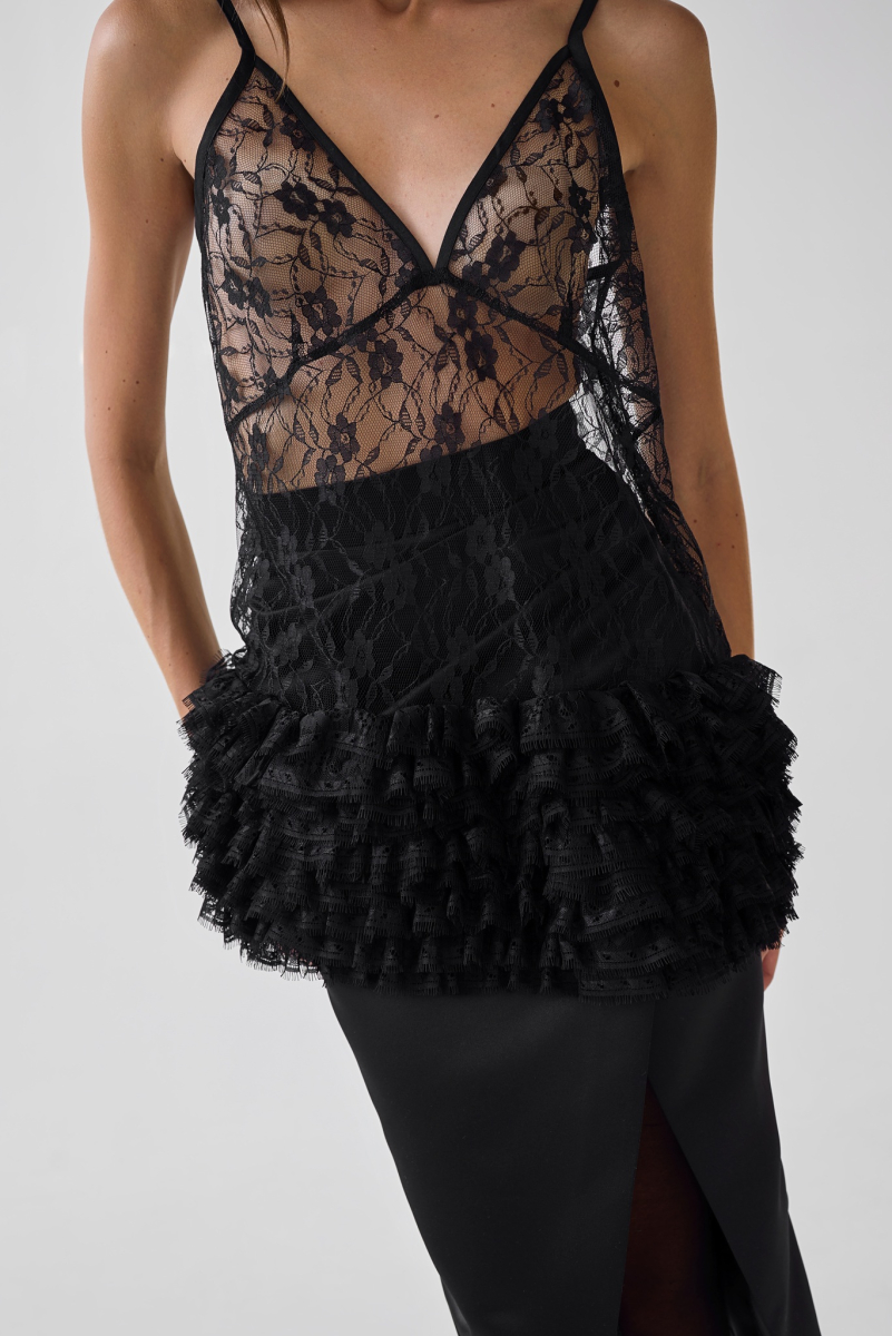 Топ из кружева