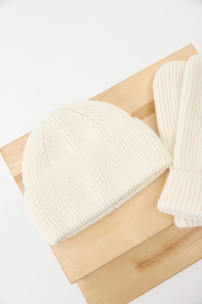 Шапка бини из шерсти мериноса Charmstore, цвет: ванильный 608-45098-113 купить онлайн