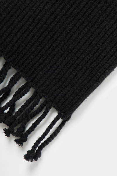 Шарф с бахромой REFERT, цвет: Черный 17-2575/5-2511 купить онлайн