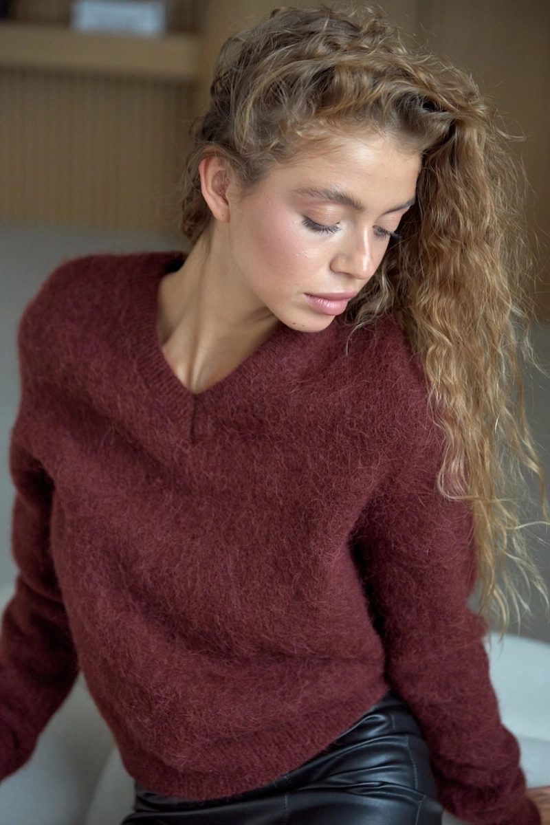 Свитер с V-вырезом из альпаки Ricoco, цвет: терракотовый, 4098/1 купить онлайн