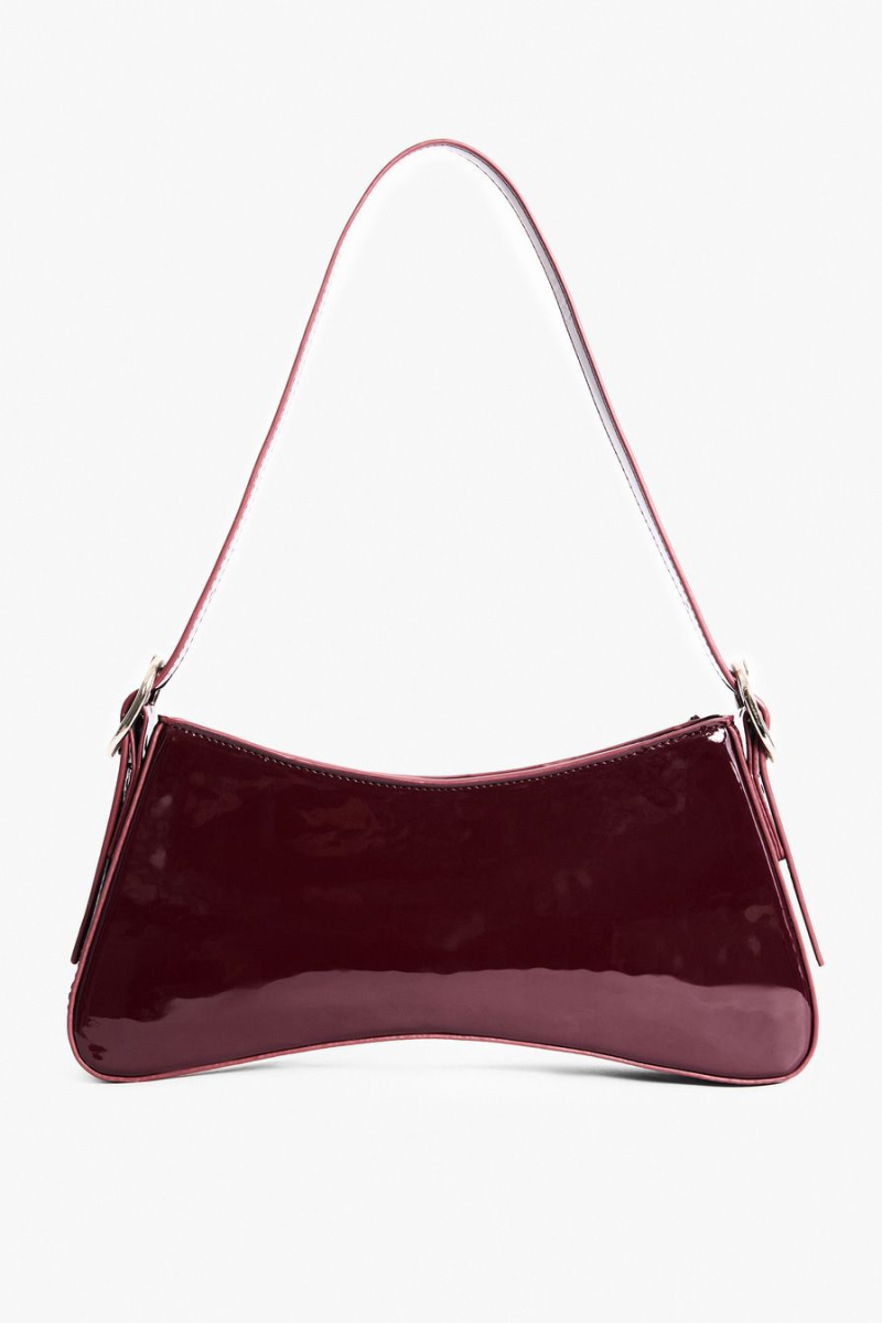 Сумка-багет из экокожи