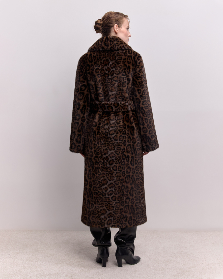 Экошуба с английским воротником под норку Only me, цвет: темный леопард, ЭШ2575 купить онлайн