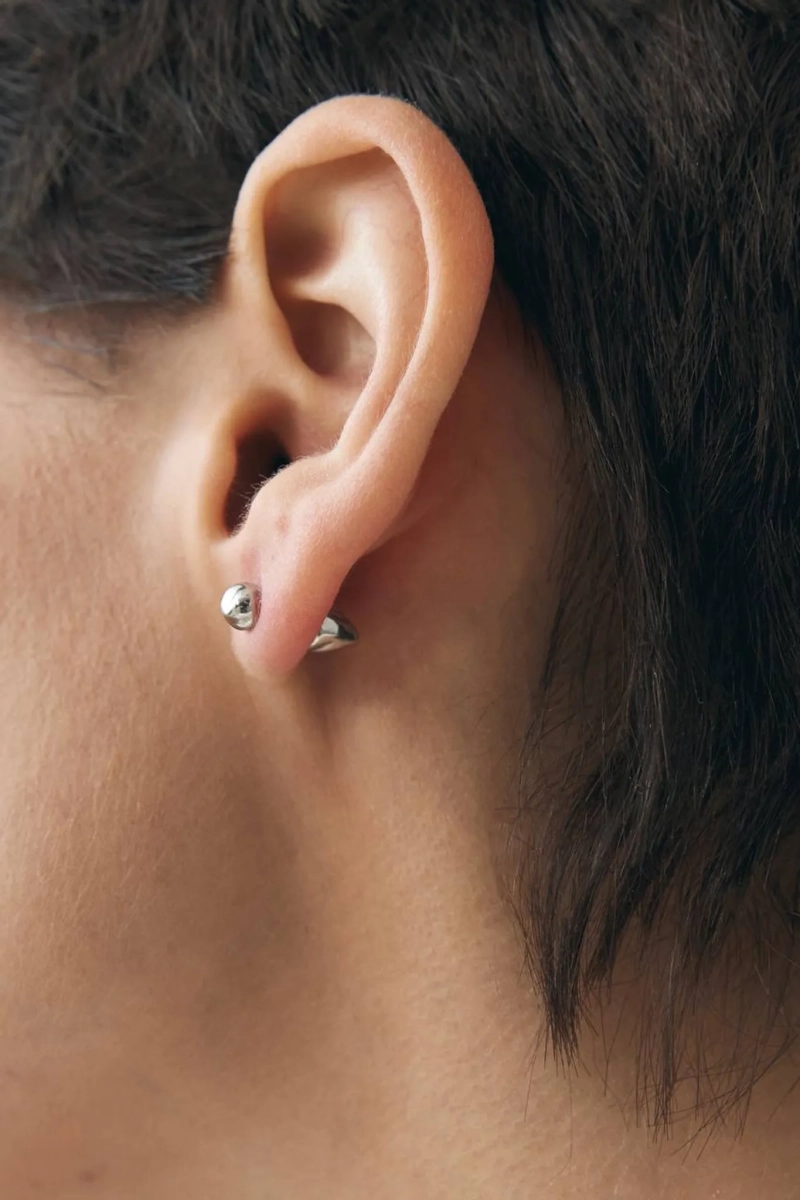 Серебряная моносерьга «Подвижность» mini SBLESKOM, цвет: серебро, 12153 купить онлайн