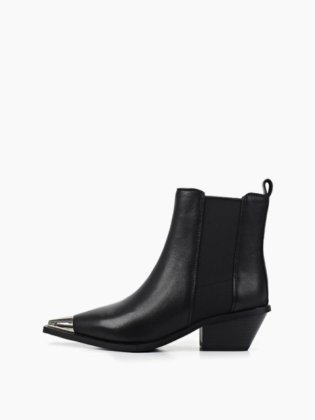 Казаки с металлическим мысом из натуральной кожи