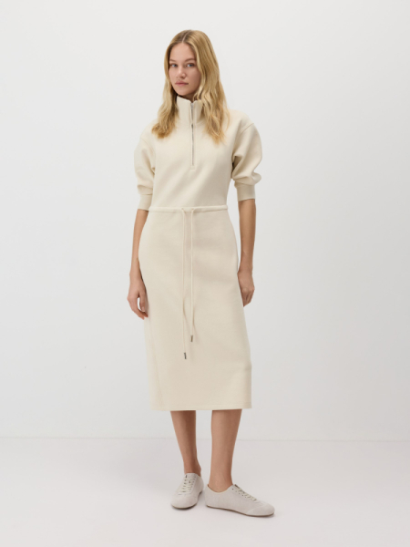 Прямое платье из неофутера