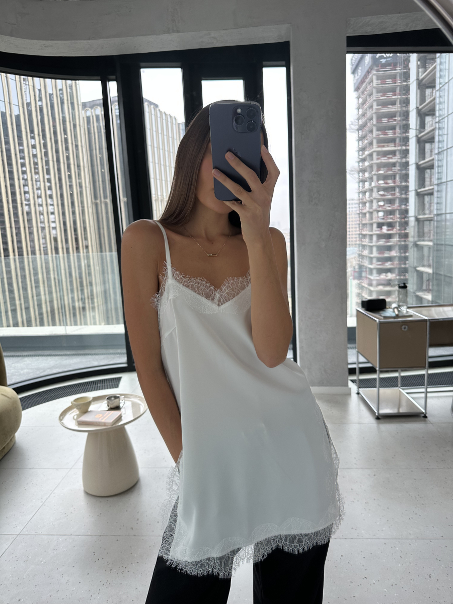 Блуза-топ из шелка с кружевом