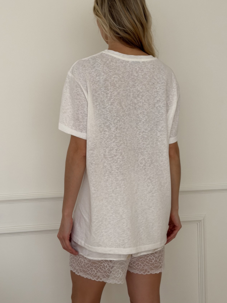 Футболка базовая НИ ИМЕНИ, НИ ПОХОЖИХ, цвет: белый, 00-00000227 купить онлайн