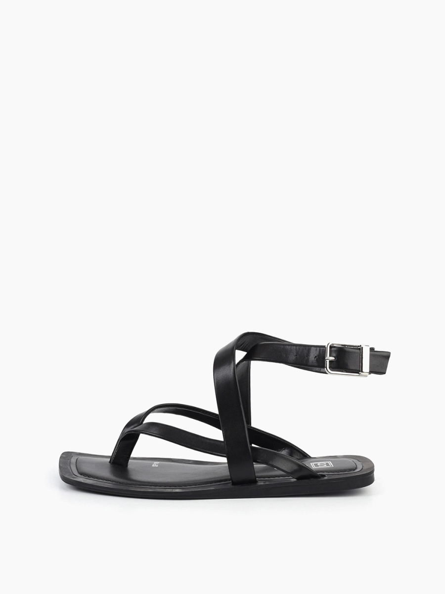 Сандалии через палец