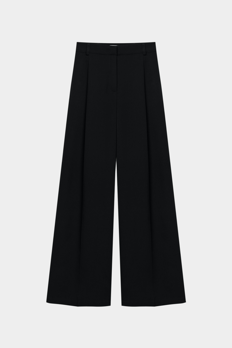 Брюки из костюмной ткани со складками