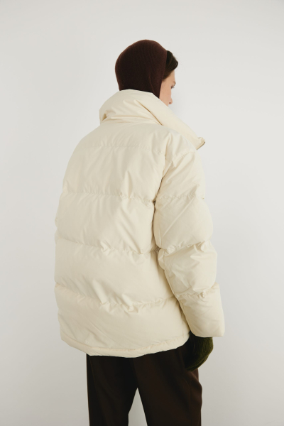 Пуховик "Melting" CHUBA, цвет: молочный,  купить онлайн