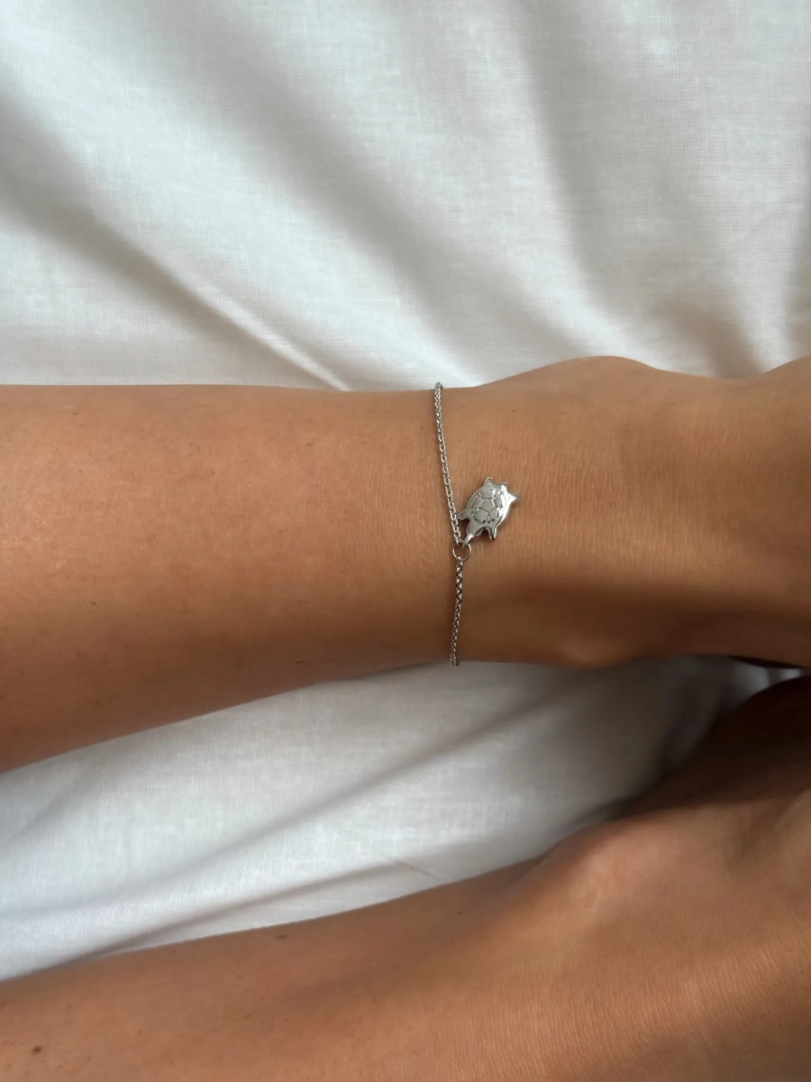 Серебряный браслет на цепочке на ногу «Черепашка» SBLESKOM, цвет: серебро, 12099 купить онлайн