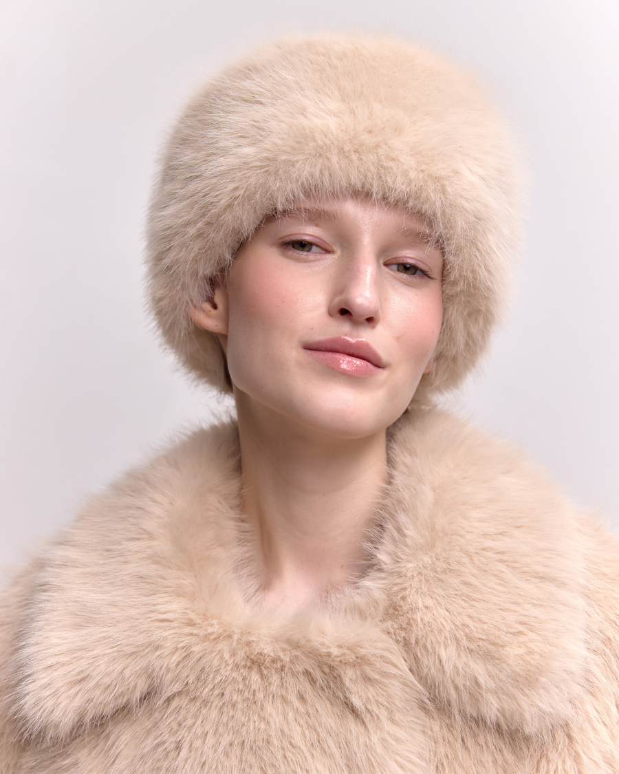 Папаха из экомеха под песца Only me, цвет: Светло-бежевый ГУ0124 купить онлайн