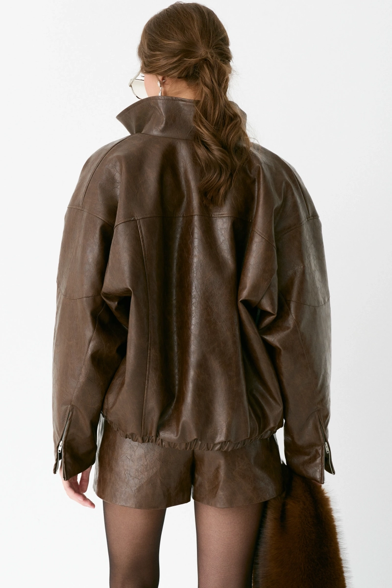 Бомбер из состаренной экокожи утепленный Ricoco, цвет: светло-коричневый, 6074/3 купить онлайн