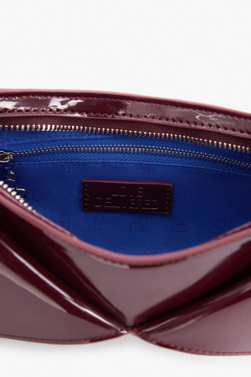 Сумка-багет из экокожи