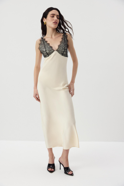 Платье из сатина с кружевом