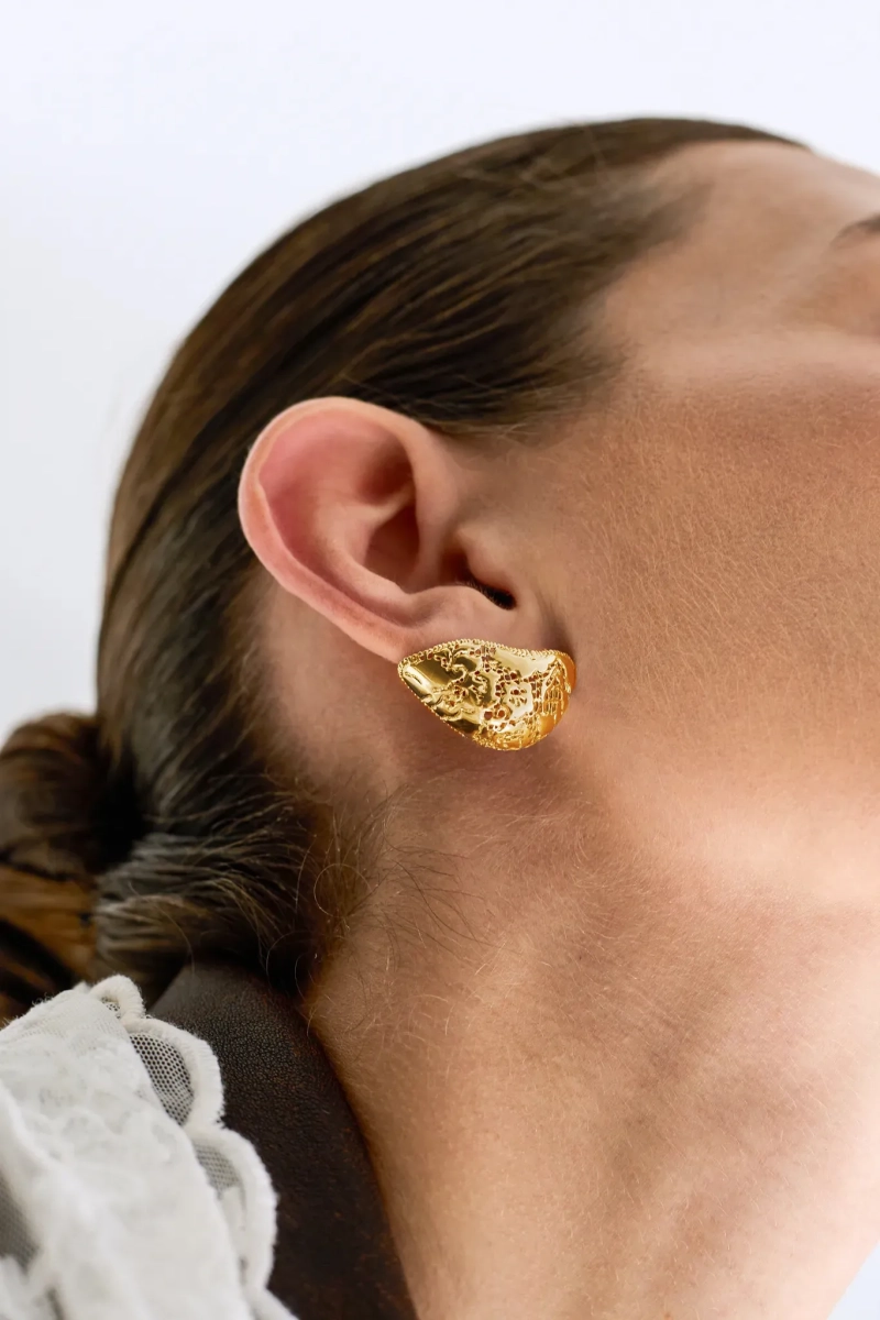 Серебряные серьги-чехлы «Кружево» с позолотой SBLESKOM, цвет: позолота, 22157 купить онлайн