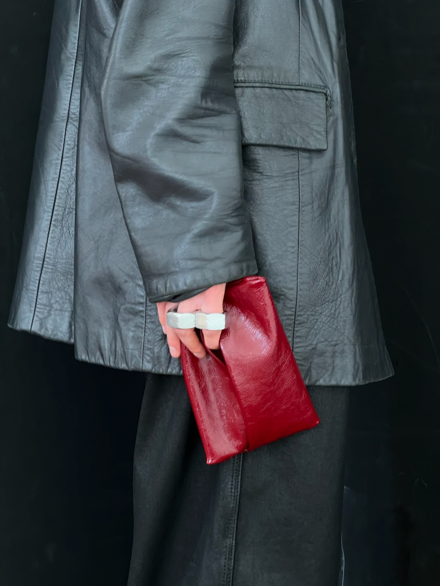 Косметичка MAKEUP BAG HOLE devol