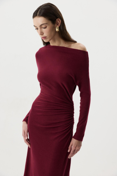 Платье с драпировкой из мягкого трикотажа Charmstore, цвет: винный, 207-512107-451 купить онлайн