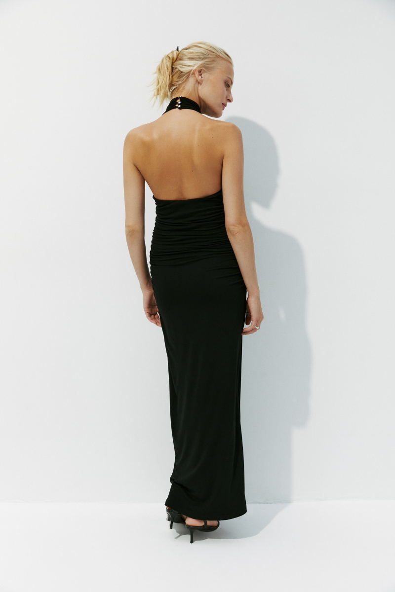 Платье макси с воротником халтер Charmstore, цвет: Черный, 207-11465-880 купить онлайн