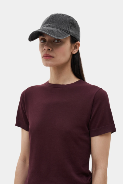 Кепка из денима