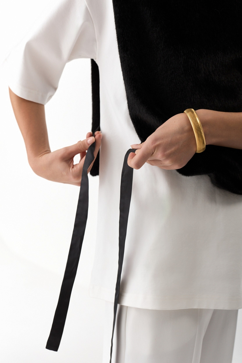 Манишка из искусcтвенного меха Ricoco, цвет: Черный 4097/1 купить онлайн