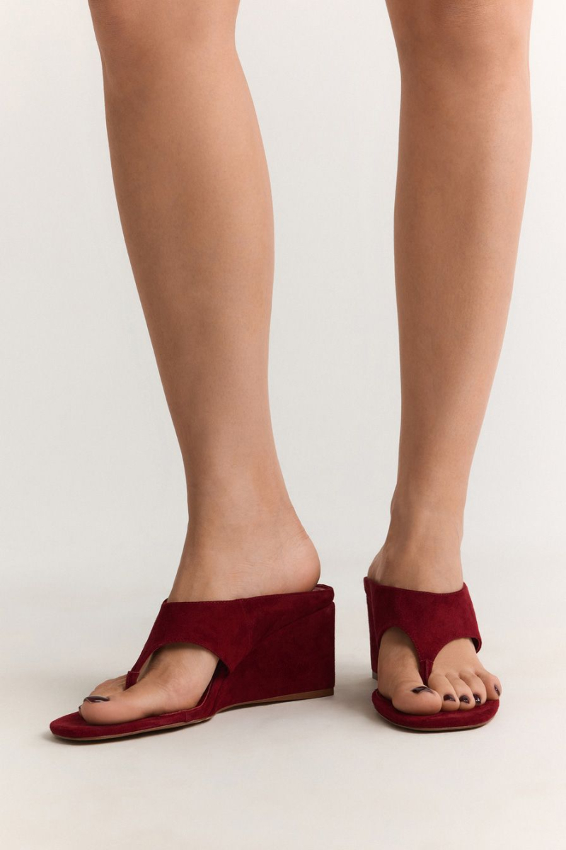 Босоножки из натуральной замши Lera Nena, цвет: красный LN.206.19231.320 купить онлайн