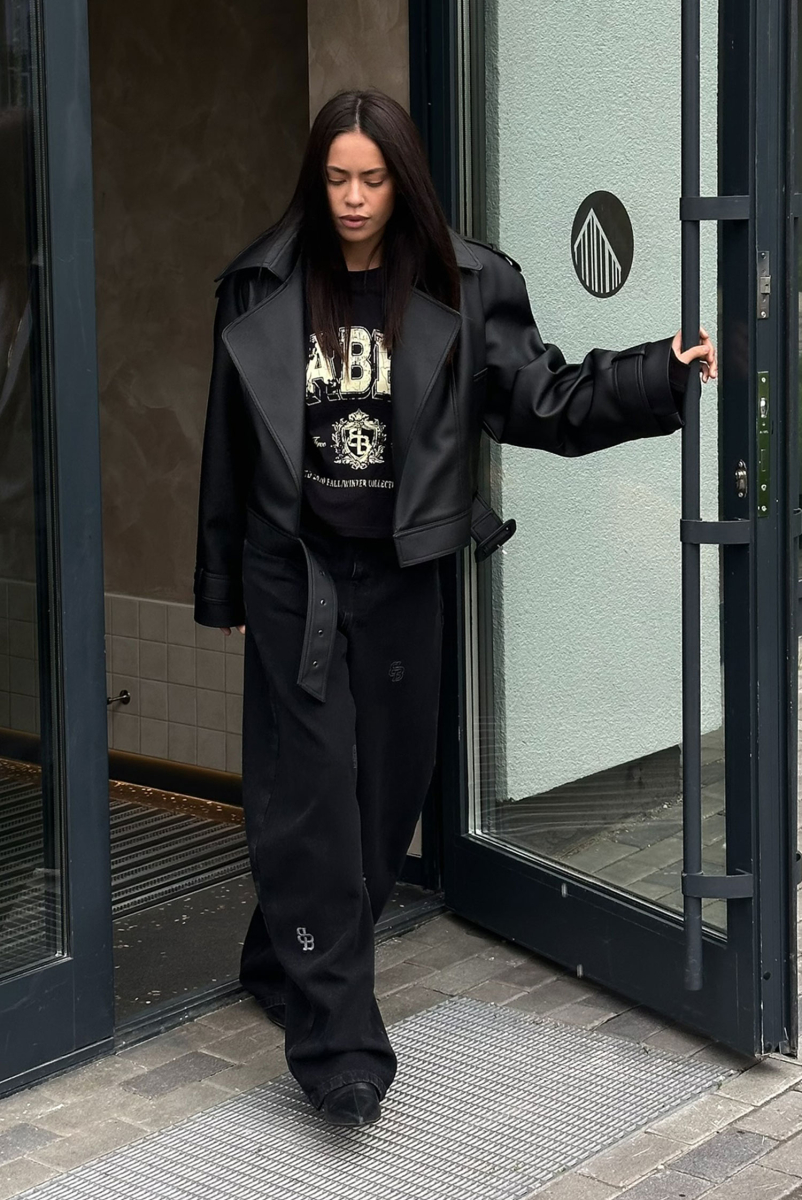 Лонгслив укороченный BLACK Label .B, цвет: black,  купить онлайн