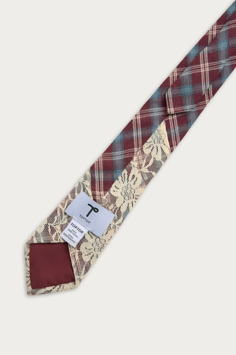 Галстук в клетку с кружевом