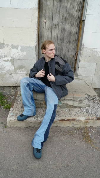 Мужской бомбер с аппликацией RISHI, цвет: серый, 1006371 купить онлайн