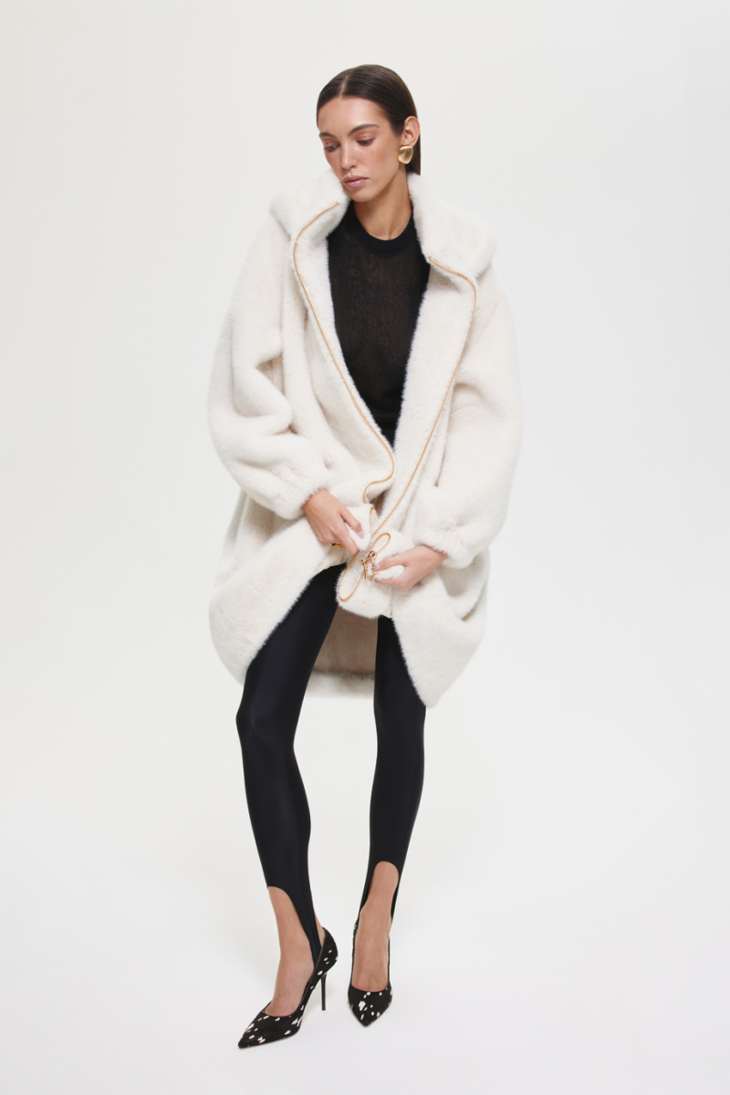 Утепленное пальто DREAMS BY ALENA AKHMADULLINA, цвет: молочный, 225101020204265/113000 купить онлайн