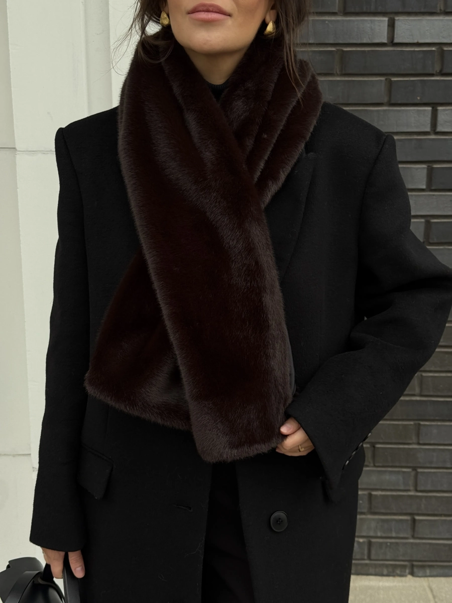 Шарф из эко-меха с прорезью VELVET, цвет: коричневый 00-00005235 купить онлайн
