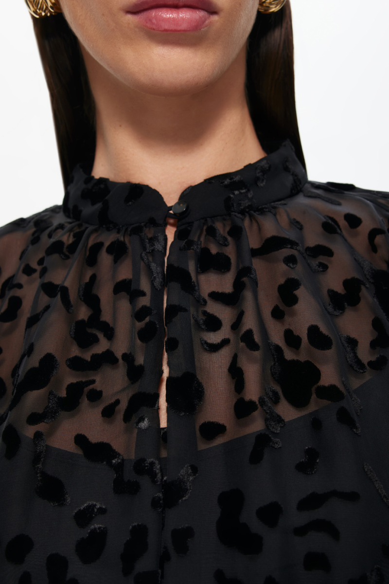 Платье из деворе с поясом-резинкой DREAMS BY ALENA AKHMADULLINA, цвет: Черный, 225102070204373/803000 купить онлайн