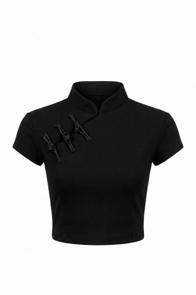 Топ с декоративной застежкой