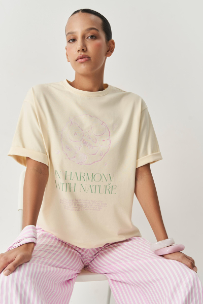 Футболка из хлопка с принтом Harmony Charmstore, цвет: Сливочный, 212-39547-121 купить онлайн