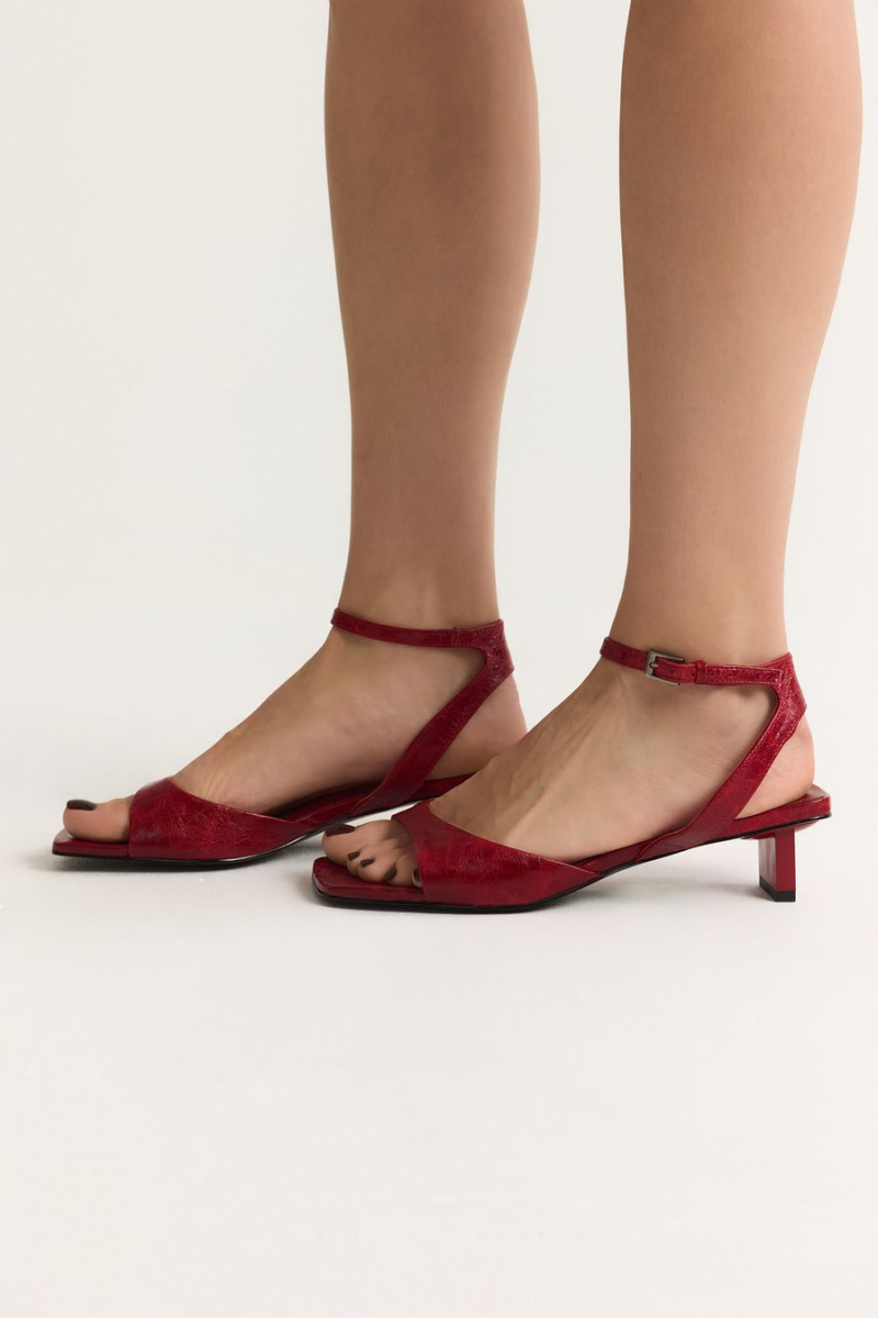 Босоножки из натуральной кожи Lera Nena, цвет: красный LN.205.19230.320 купить онлайн