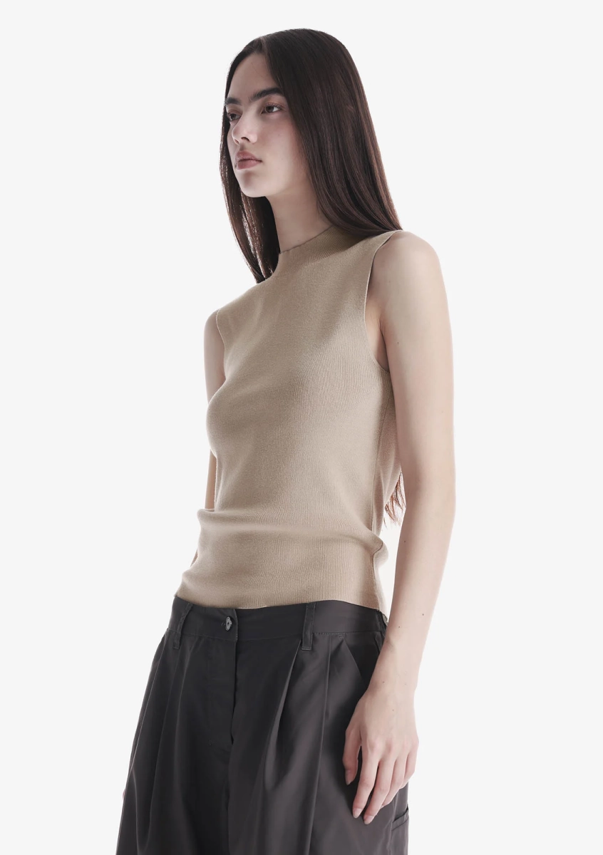 Вязаный топ KRAKATAU, цвет: бежевый, Sw43-88 купить онлайн