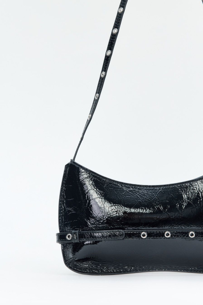 Сумка из лаковой экокожи