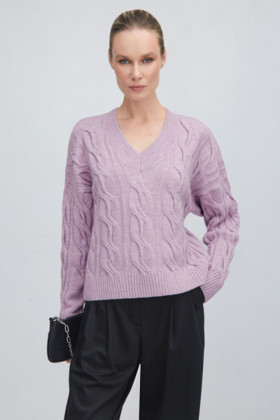 Пуловер с вязкой «косичка»