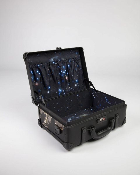 Сумка SUITCASE UNIVERSE PU BLACK ASIA ST 71, цвет: Черный Ast71.suitcase-PU купить онлайн