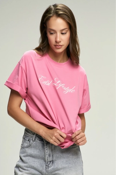 Футболка с вышивкой ERIST Pink