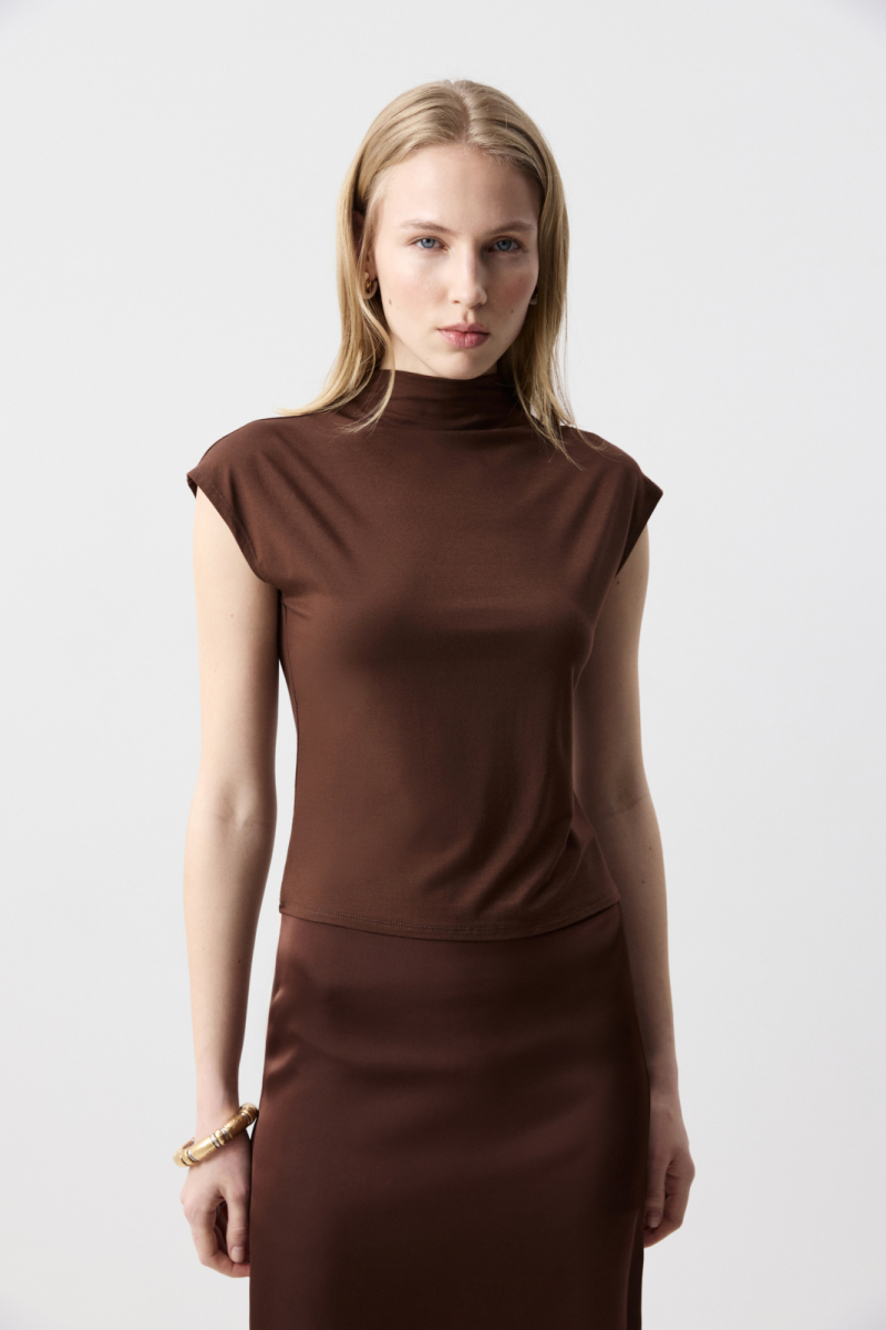 Топ трикотажный со стойкой