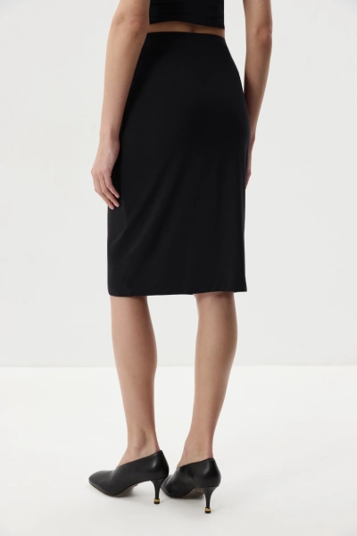 Юбка прямая из вискозы Charmstore, цвет: Черный, 216-50765-880 купить онлайн