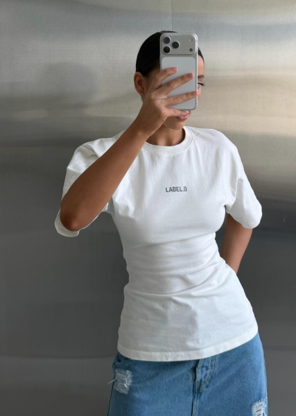 Футболка приталенная (молочная)