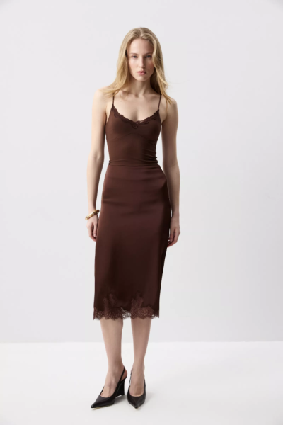 Юбка миди с кружевом по низу