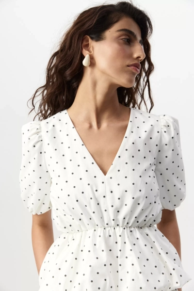 Блуза с буфами из хлопка Charmstore, цвет: горох на молочном, 102-602120-1002 купить онлайн