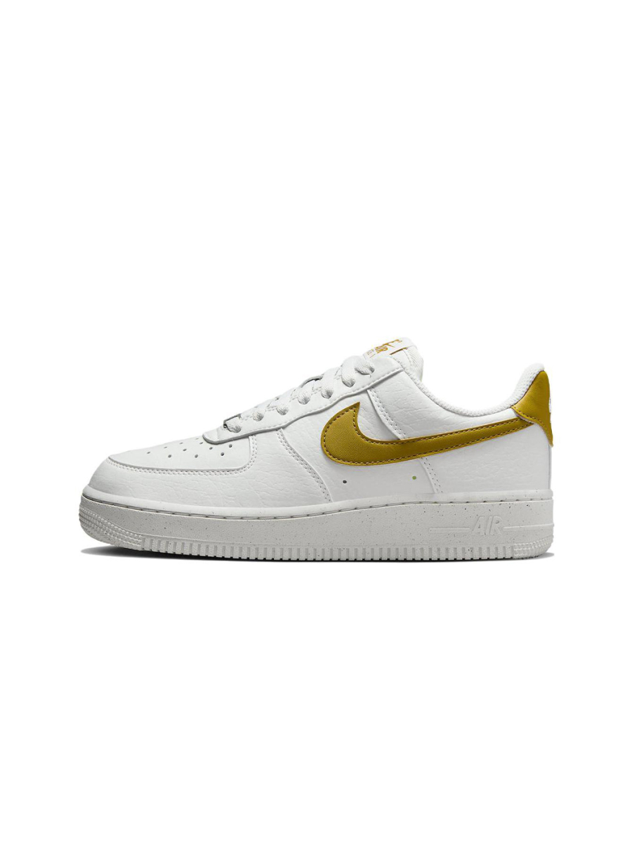 Кроссовки женские Nike Air Force 1 '07 SE "Bronzine" NKDADDYS SNEAKERS, цвет: белый DV3808-101 купить онлайн