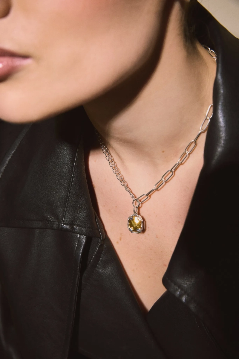 Серебряное колье Дива «Королева драмы» SBLESKOM, цвет: серебро, 12201 купить онлайн